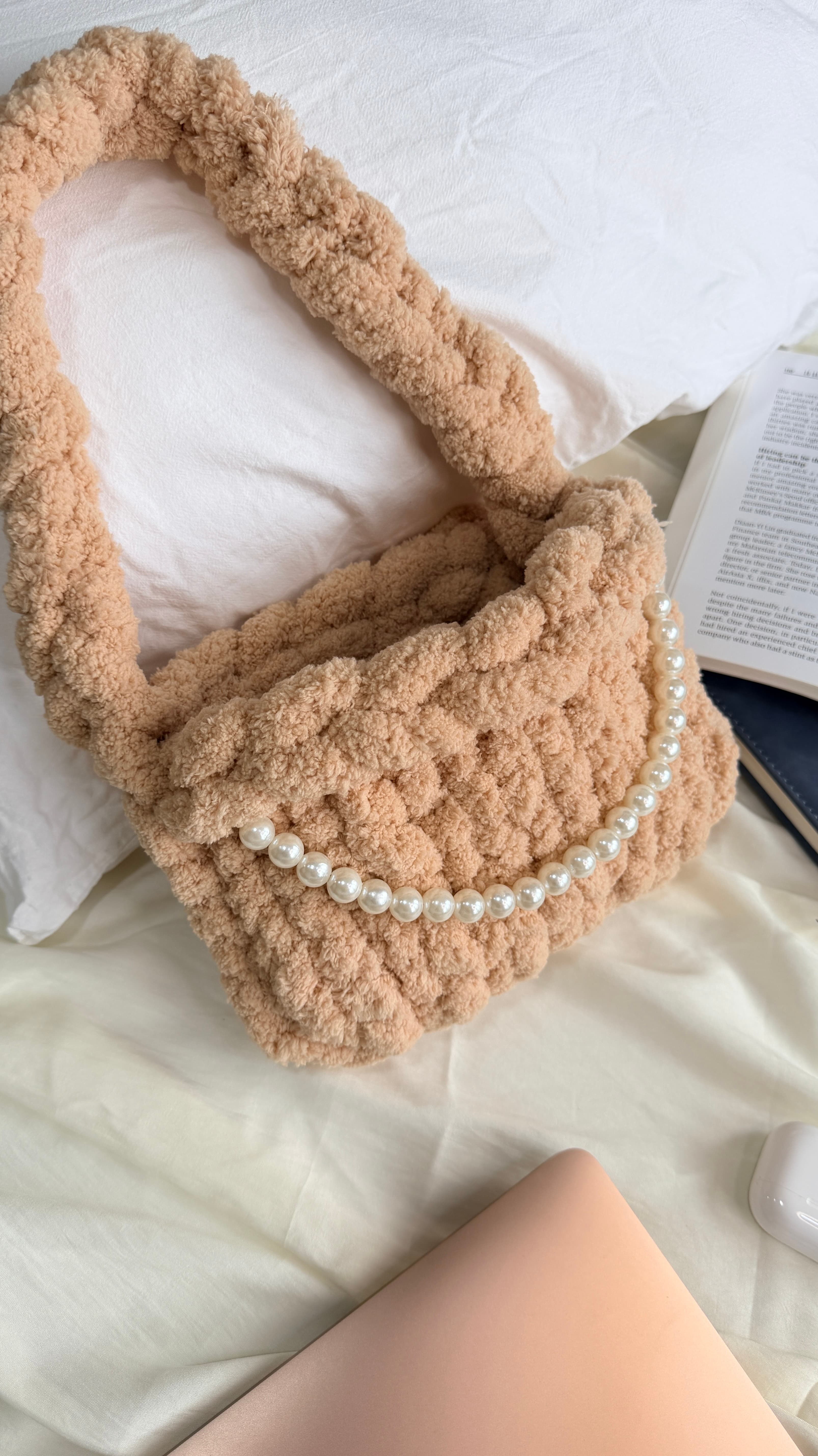 Peach Étoile | Peach Beige Fluffy Crochet Bag with Pearl Chain